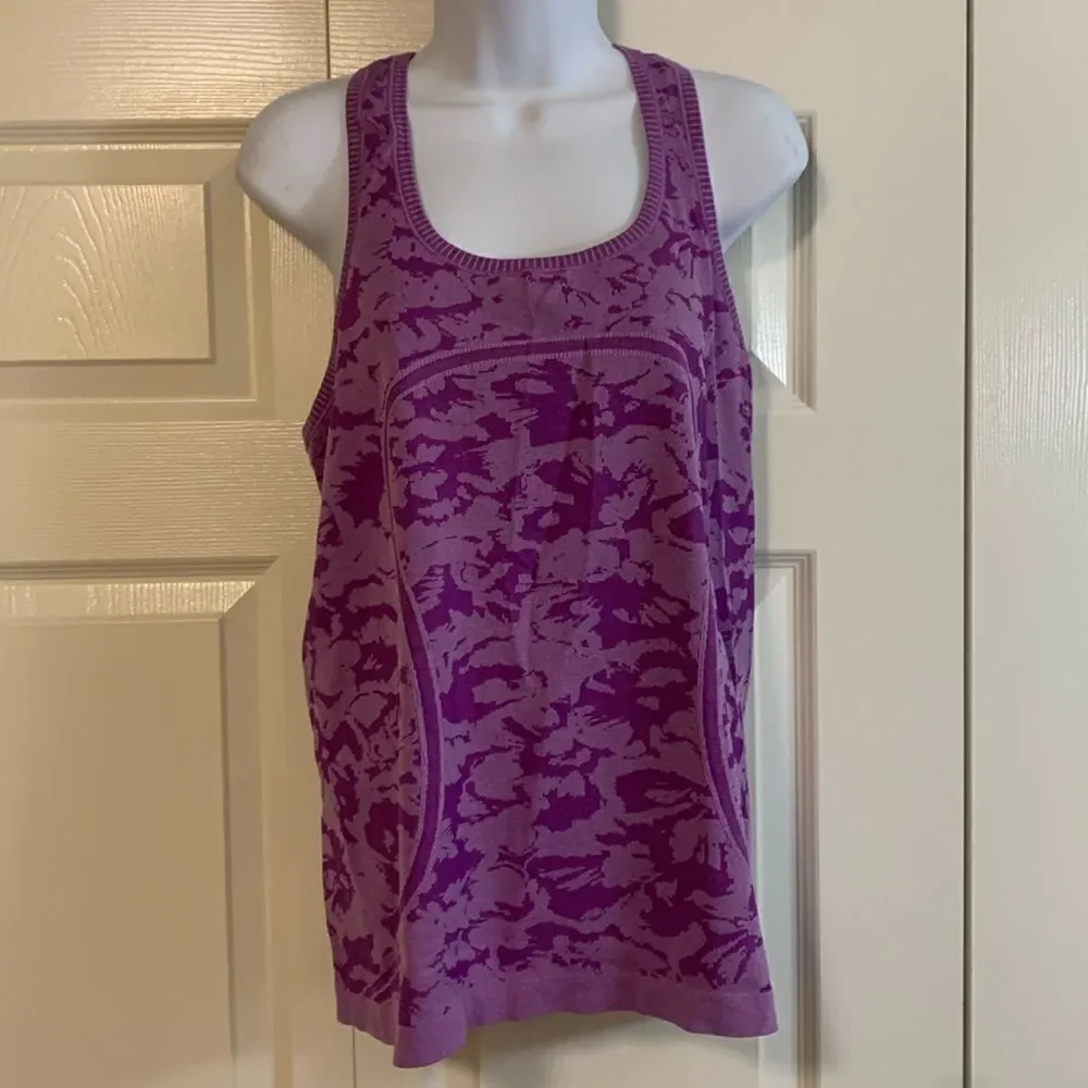 Lululemon, tank top, great condition, medium